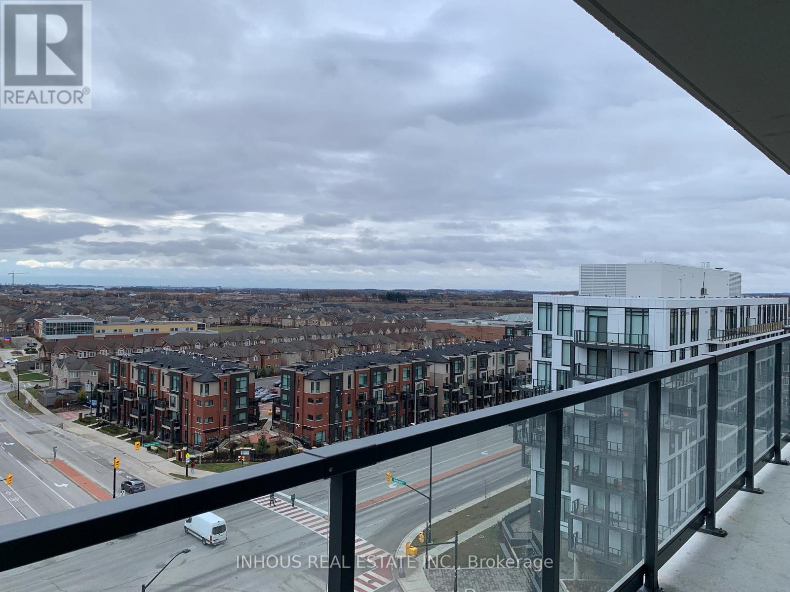909 - 215 Veterans Drive, Brampton, Ontario  L7A 5L6 - Photo 12 - W13412440