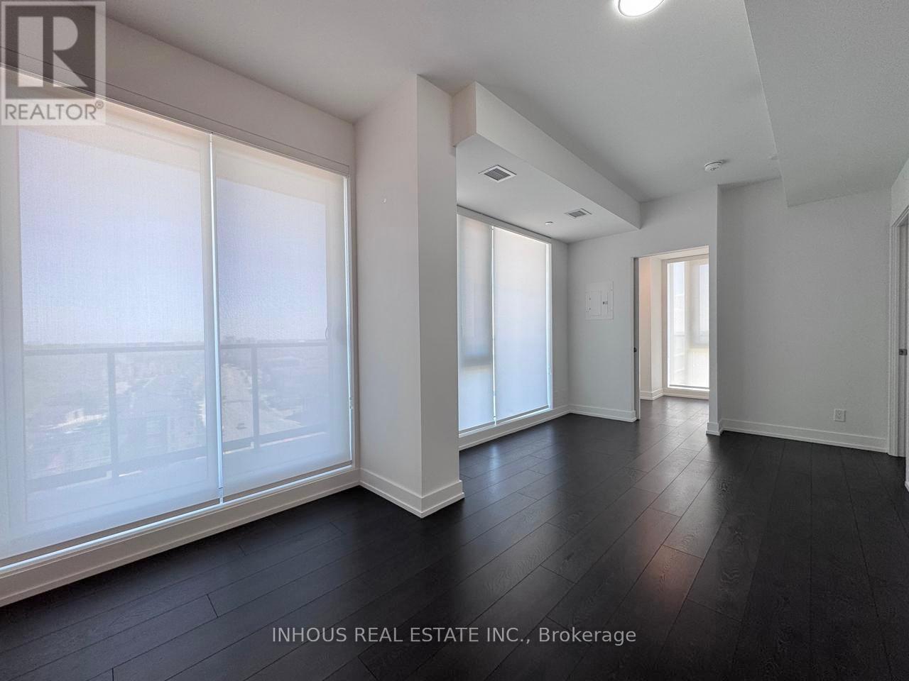 909 - 215 Veterans Drive, Brampton, Ontario  L7A 5L6 - Photo 2 - W13412440
