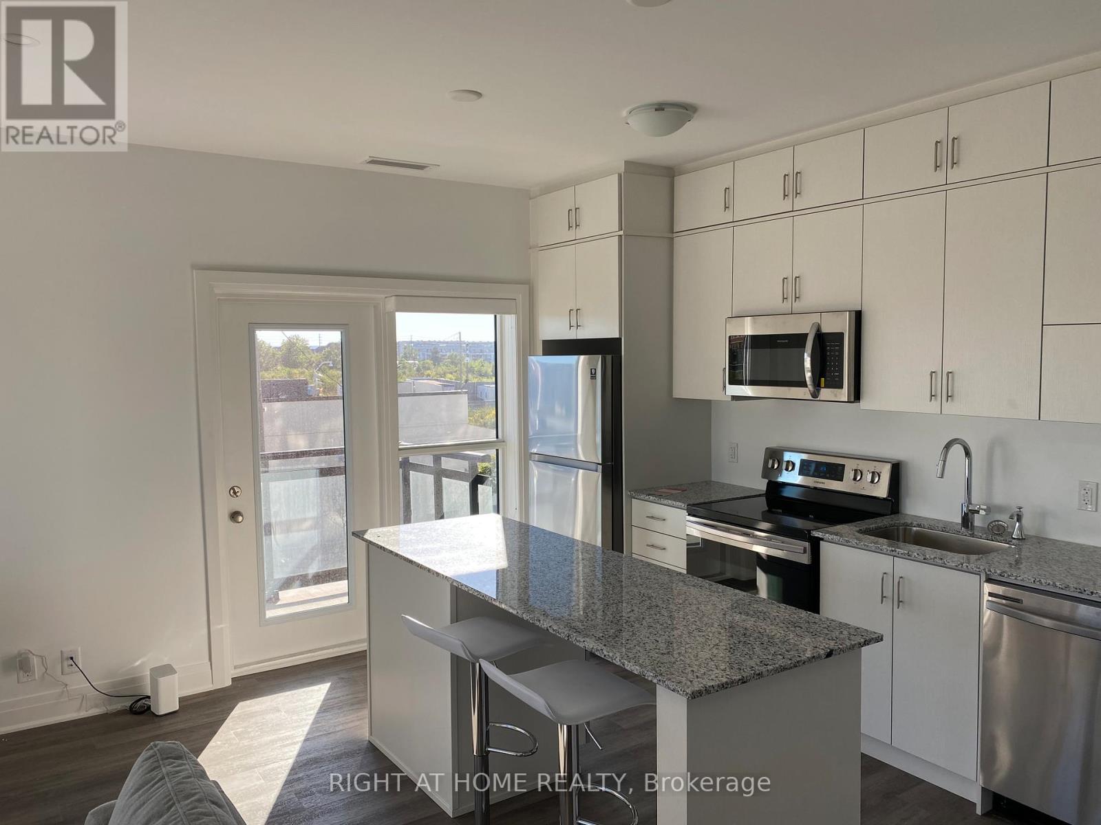 224 - 102 Grovewood Common, Oakville, Ontario  L6H 0X2 - Photo 12 - W13412450