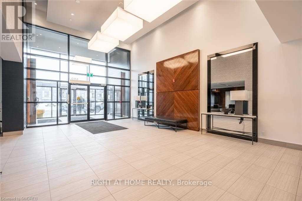 224 - 102 Grovewood Common, Oakville, Ontario  L6H 0X2 - Photo 4 - W13412450
