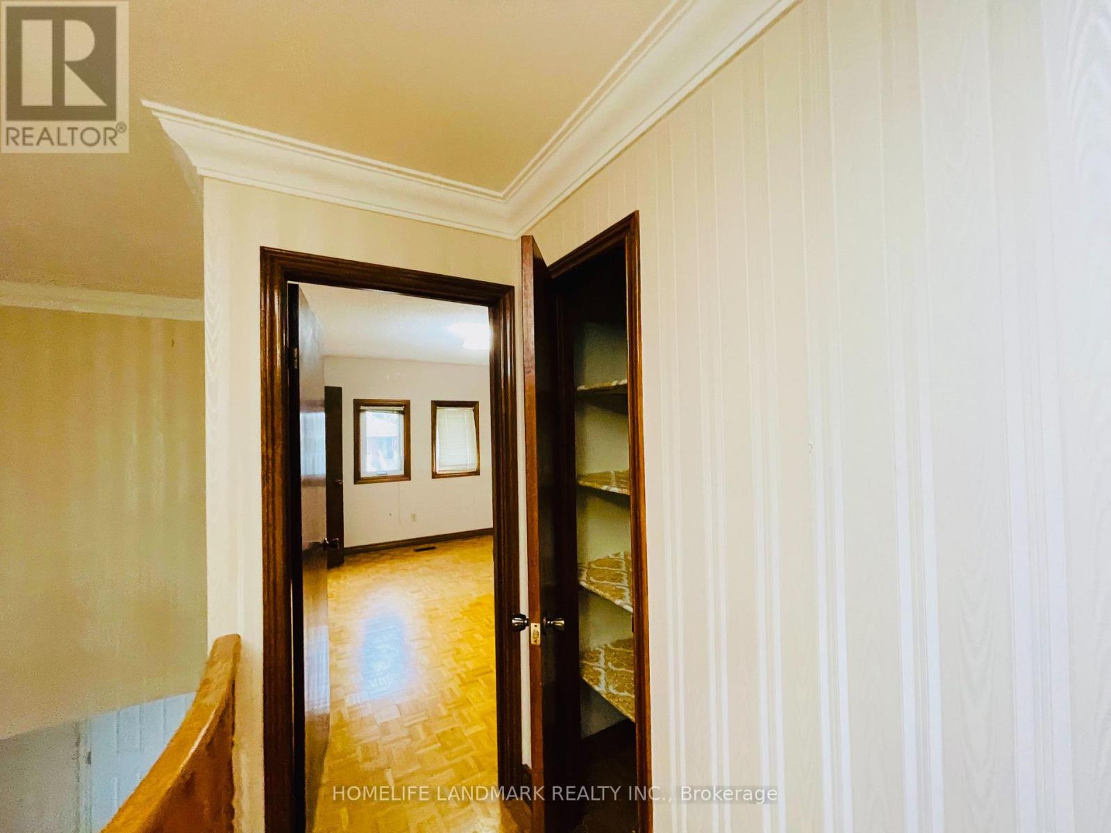121 Harmonia Crescent, Vaughan, Ontario  L4L 3Y2 - Photo 11 - N13412452