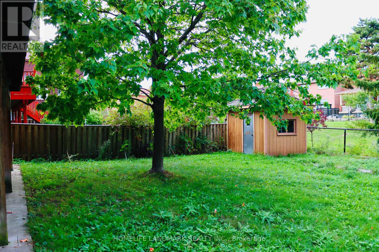 121 Harmonia Crescent, Vaughan, Ontario  L4L 3Y2 - Photo 4 - N13412452