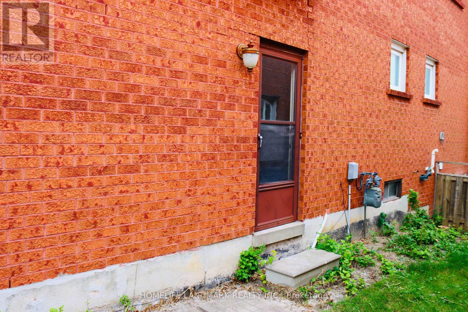 121 Harmonia Crescent, Vaughan, Ontario  L4L 3Y2 - Photo 6 - N13412452