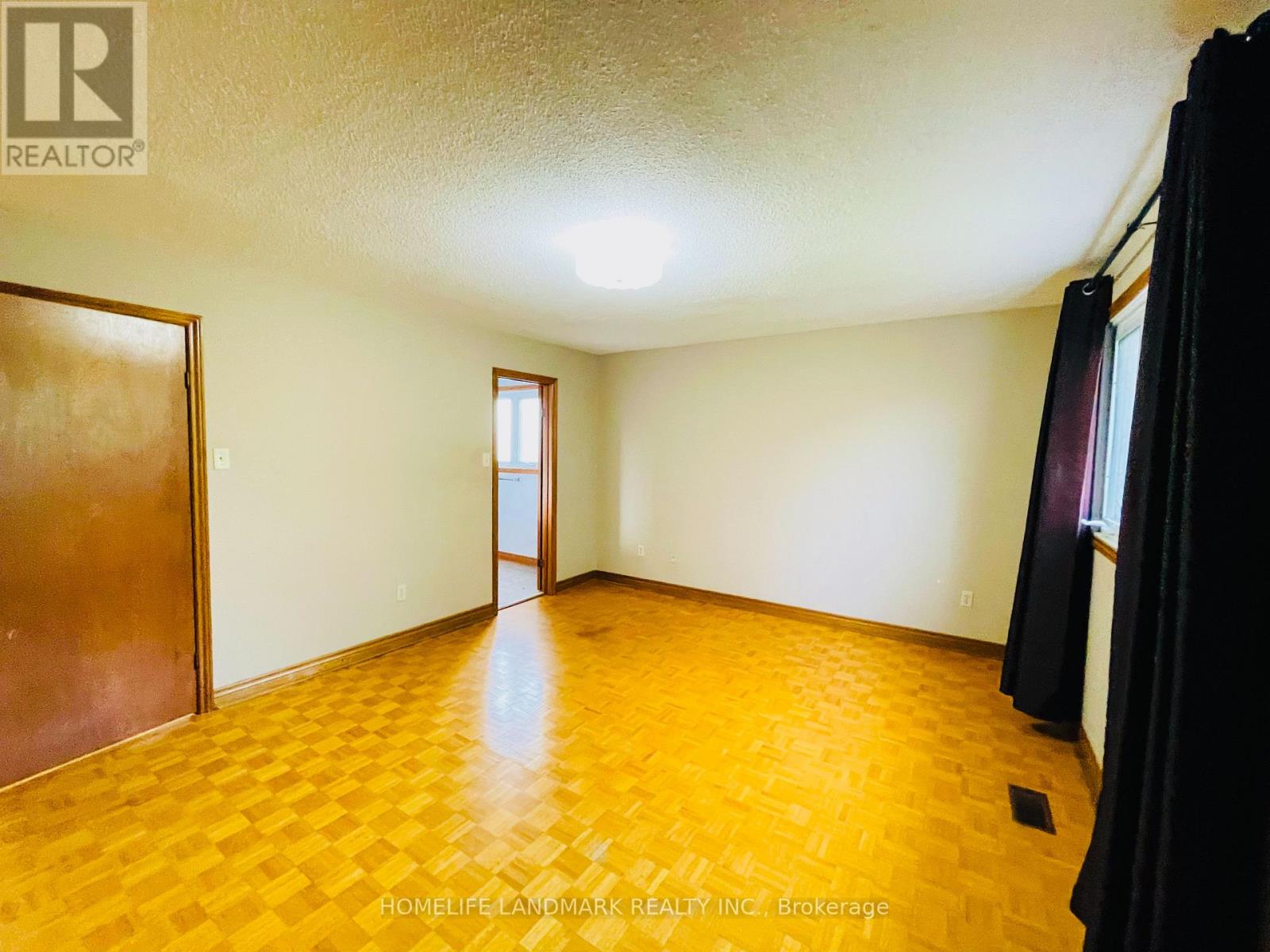 121 Harmonia Crescent, Vaughan, Ontario  L4L 3Y2 - Photo 8 - N13412452
