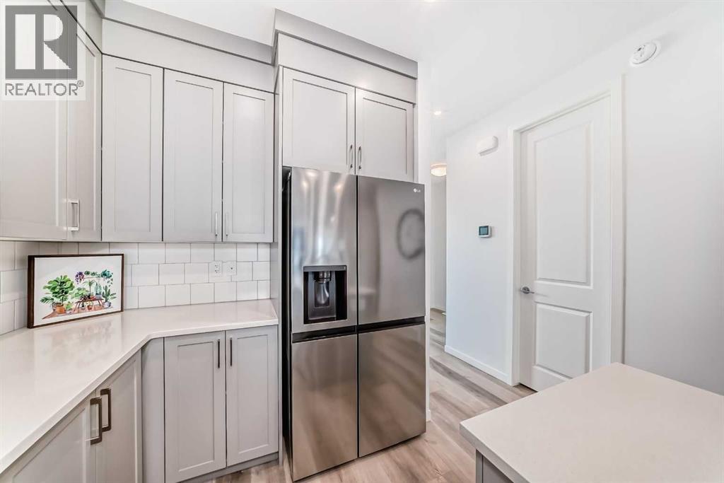 238 Aquila Drive Nw, Calgary, Alberta  T3R 1Y6 - Photo 6 - A2315551
