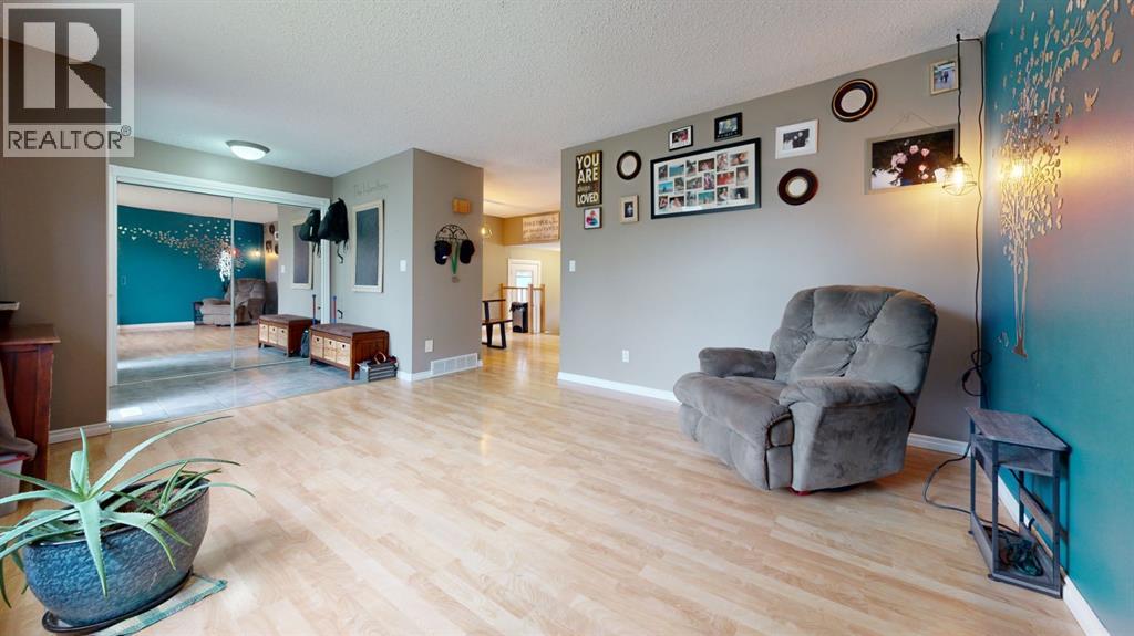 6917 98 Street, Grande Prairie, Alberta  T8V 5E7 - Photo 4 - A2318411