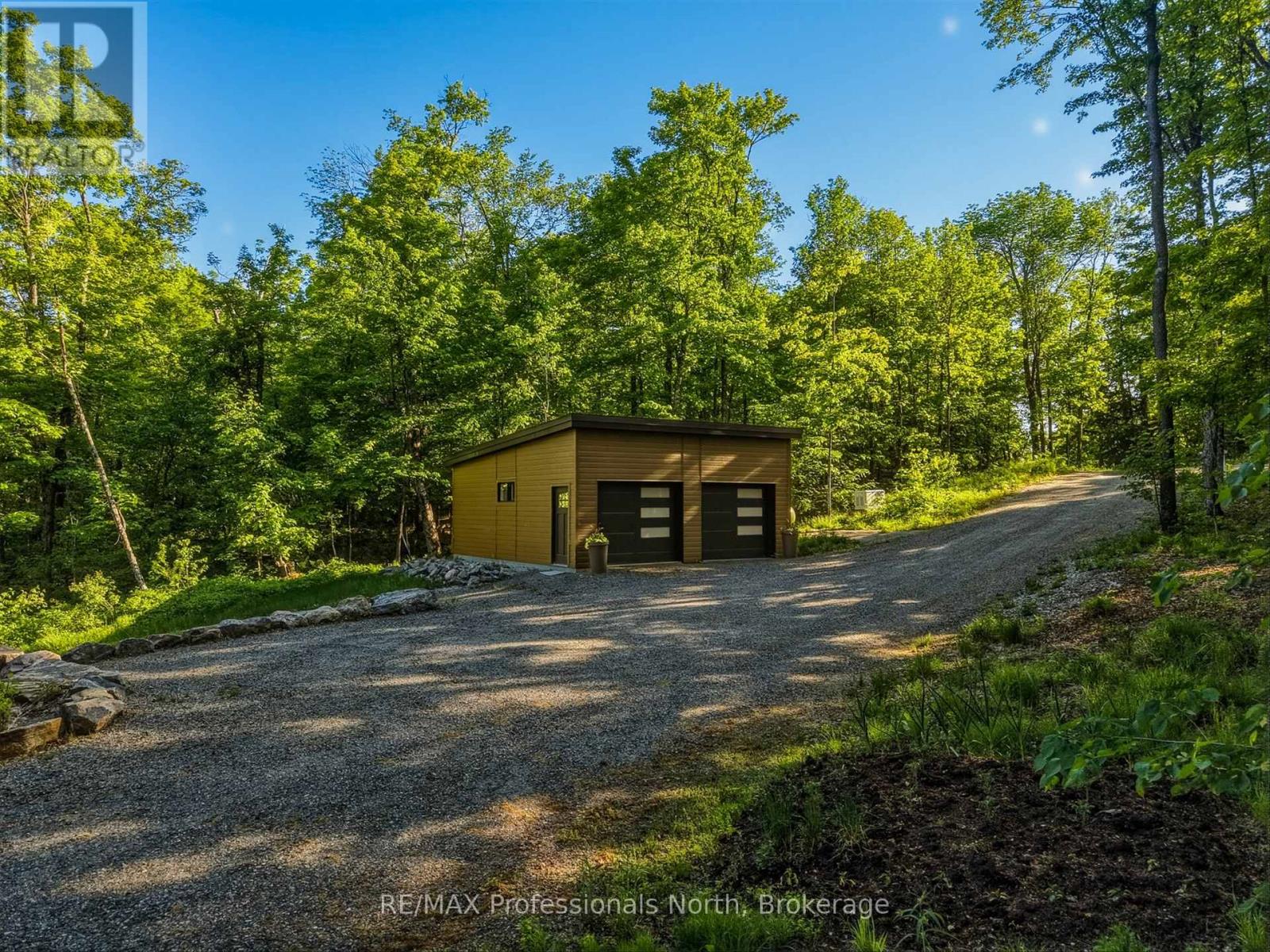 1011 Old Cottage Road, Bracebridge, Ontario  P1L 1X3 - Photo 32 - X13101120