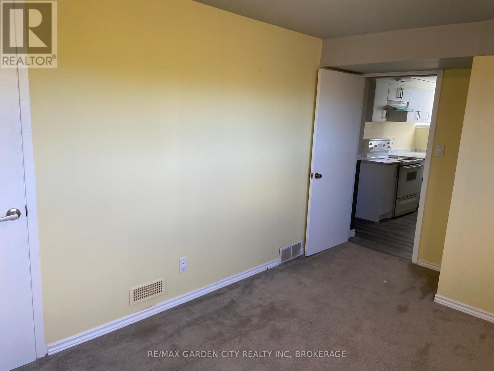 Lower - 9 Stonegate Drive, St. Catharines, Ontario  L2P 3K9 - Photo 10 - X13412478