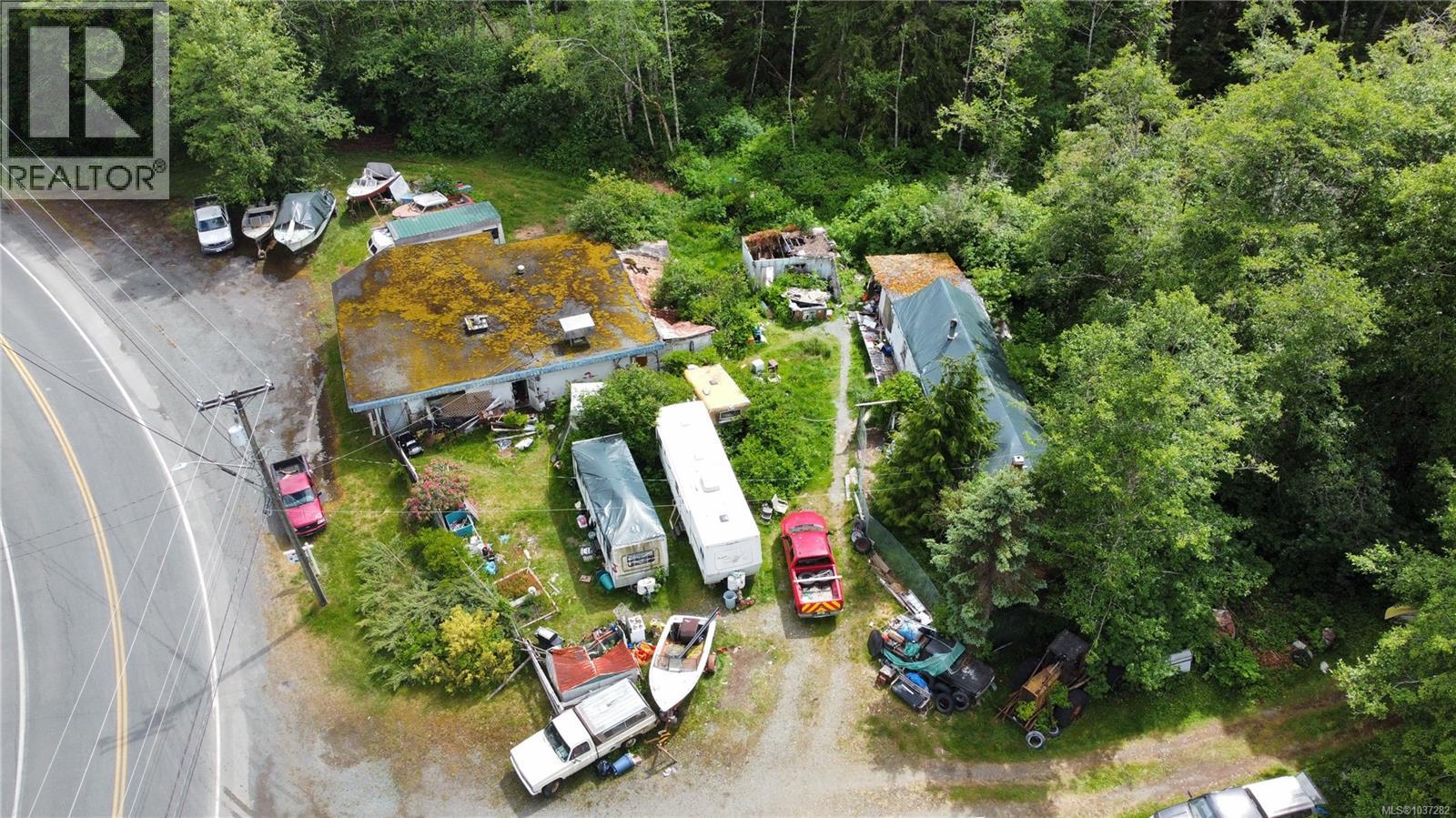 709 Sayward Rd, Sayward, British Columbia  V0P 1R0 - Photo 11 - 1037282