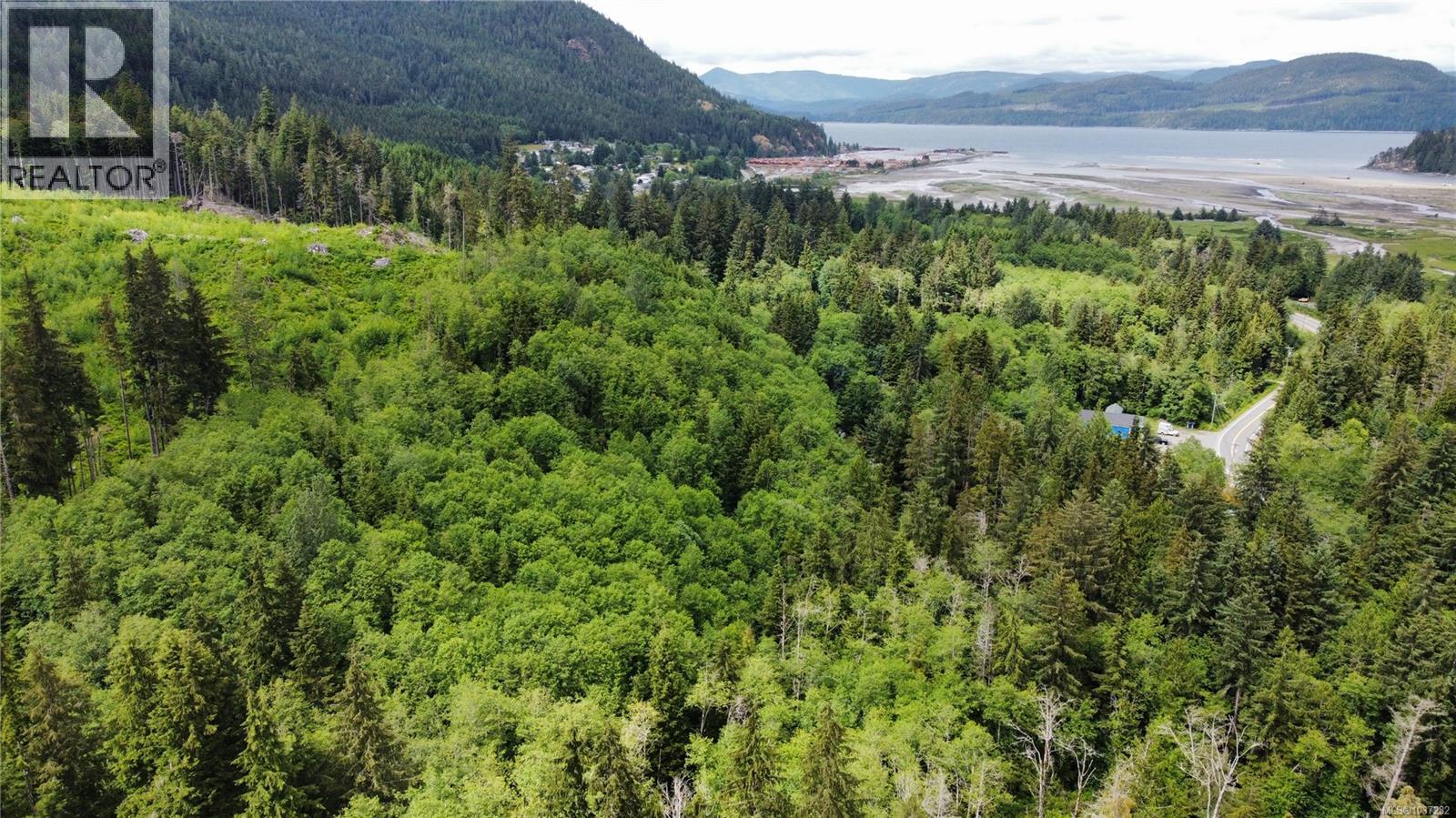 709 Sayward Rd, Sayward, British Columbia  V0P 1R0 - Photo 4 - 1037282