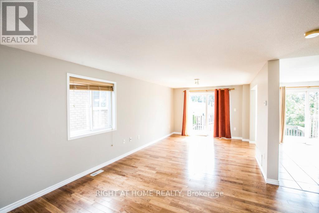 11 Butternut Drive, Barrie (Holly), Ontario  L4N 0E1 - Photo 10 - S13412498