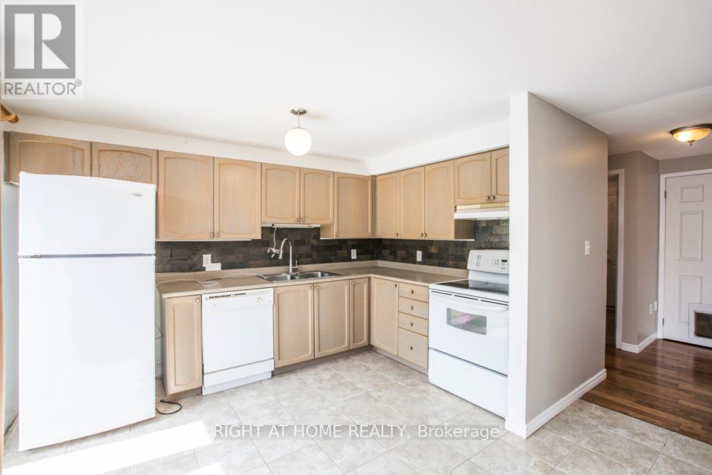 11 Butternut Drive, Barrie (Holly), Ontario  L4N 0E1 - Photo 13 - S13412498