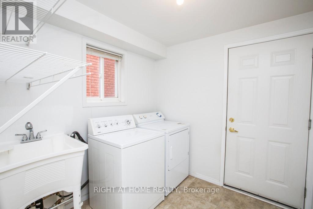11 Butternut Drive, Barrie (Holly), Ontario  L4N 0E1 - Photo 17 - S13412498