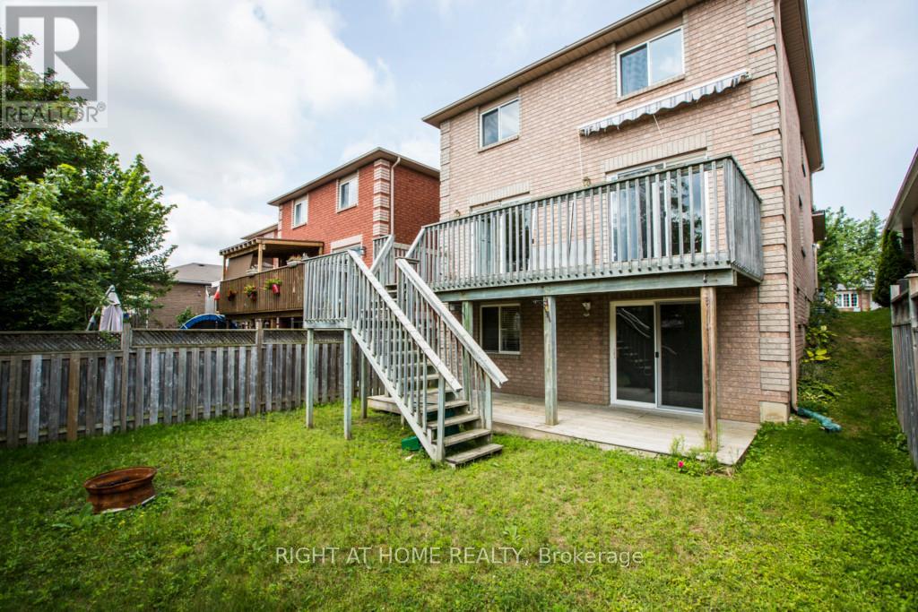 11 Butternut Drive, Barrie (Holly), Ontario  L4N 0E1 - Photo 3 - S13412498