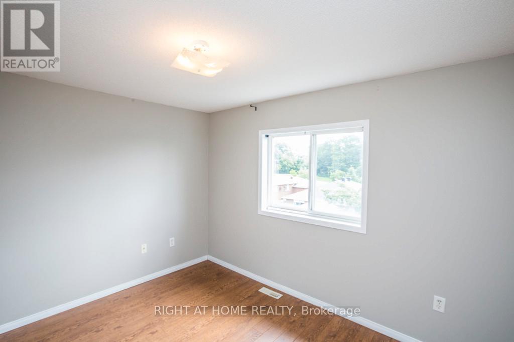 11 Butternut Drive, Barrie (Holly), Ontario  L4N 0E1 - Photo 38 - S13412498