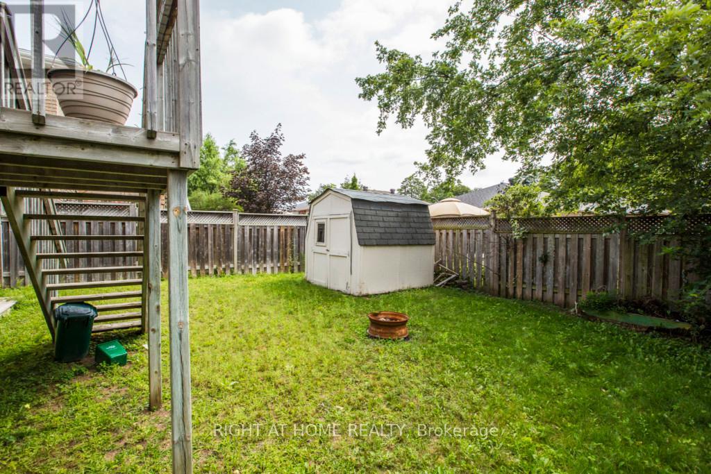 11 Butternut Drive, Barrie (Holly), Ontario  L4N 0E1 - Photo 5 - S13412498