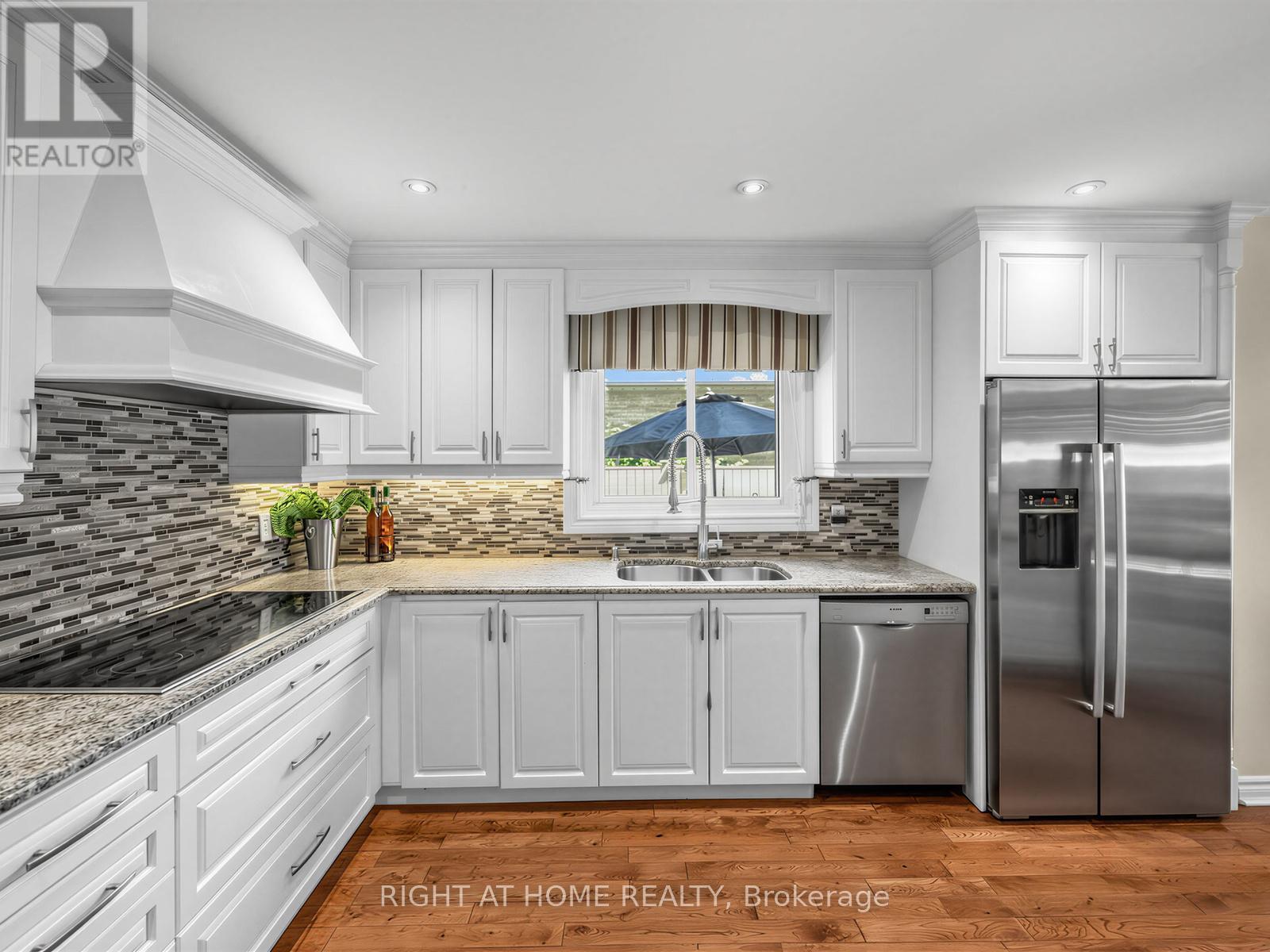 2980 Folkway Drive, Mississauga, Ontario  L5L 1Z6 - Photo 14 - W13412496