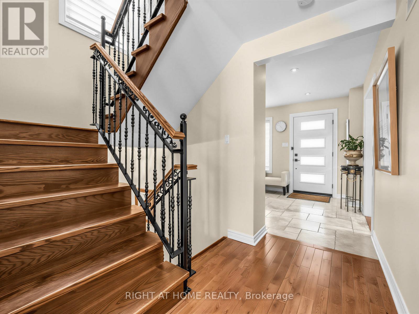 2980 Folkway Drive, Mississauga, Ontario  L5L 1Z6 - Photo 20 - W13412496