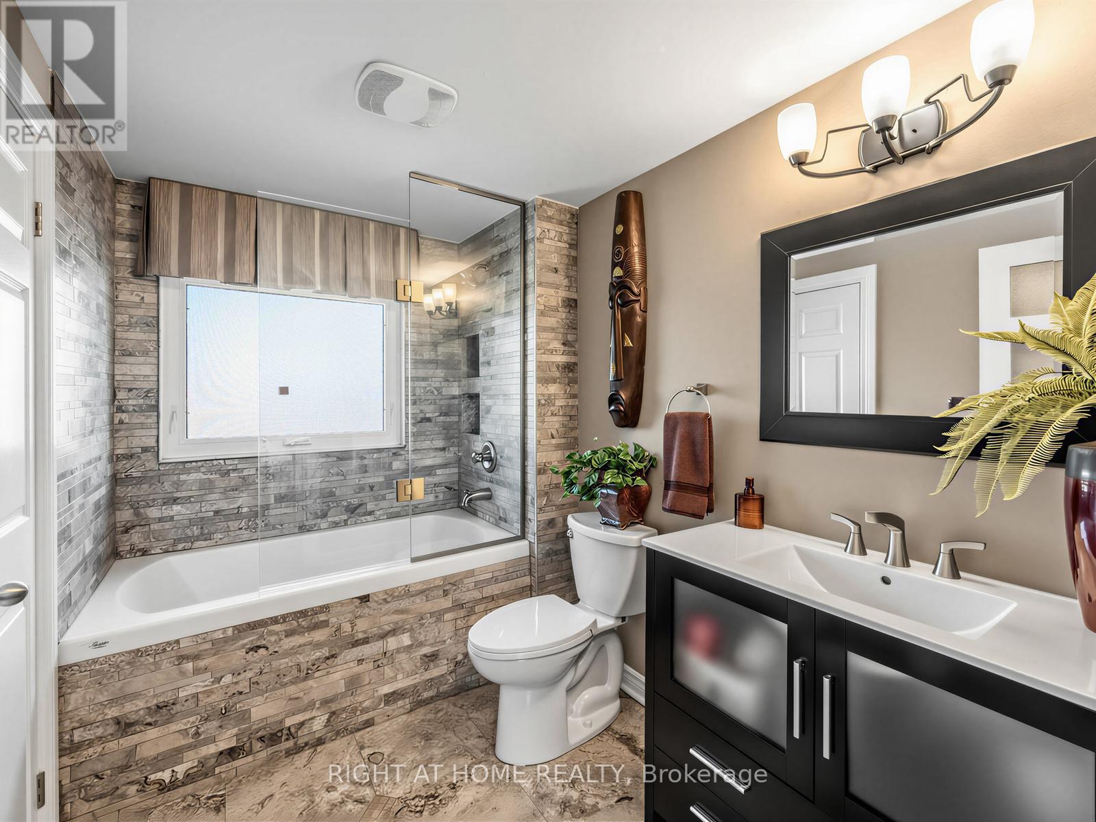 2980 Folkway Drive, Mississauga, Ontario  L5L 1Z6 - Photo 26 - W13412496