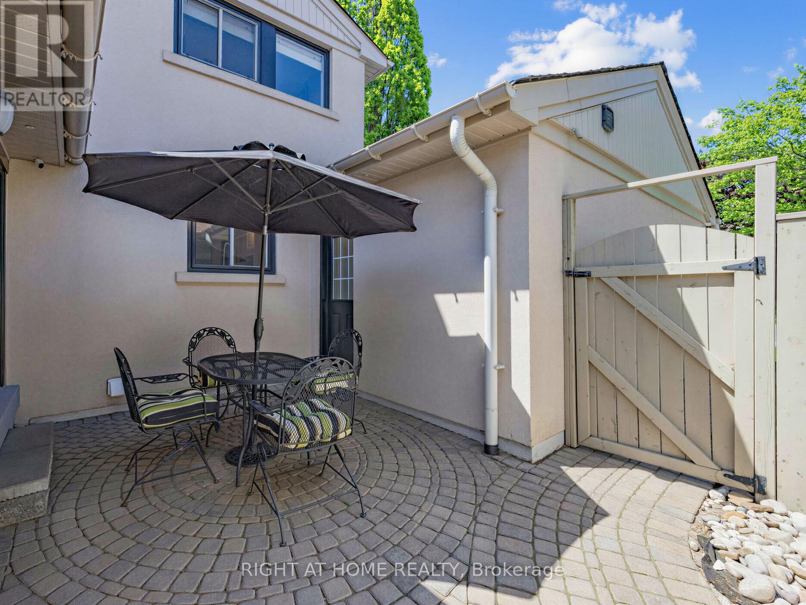 2980 Folkway Drive, Mississauga, Ontario  L5L 1Z6 - Photo 37 - W13412496