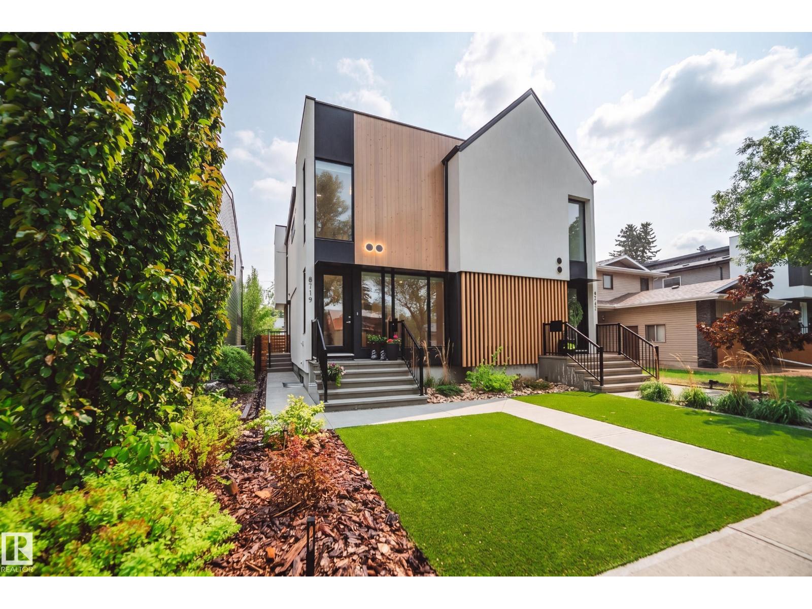 8719 83 AV NW, edmonton, Alberta