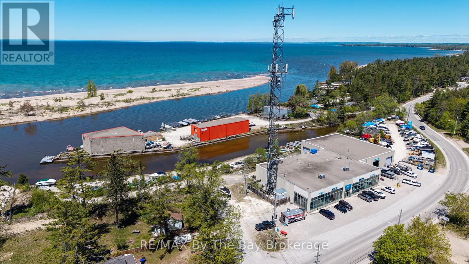 30 Shore Line E, Wasaga Beach, Ontario  L9Z 2X2 - Photo 10 - S13412426