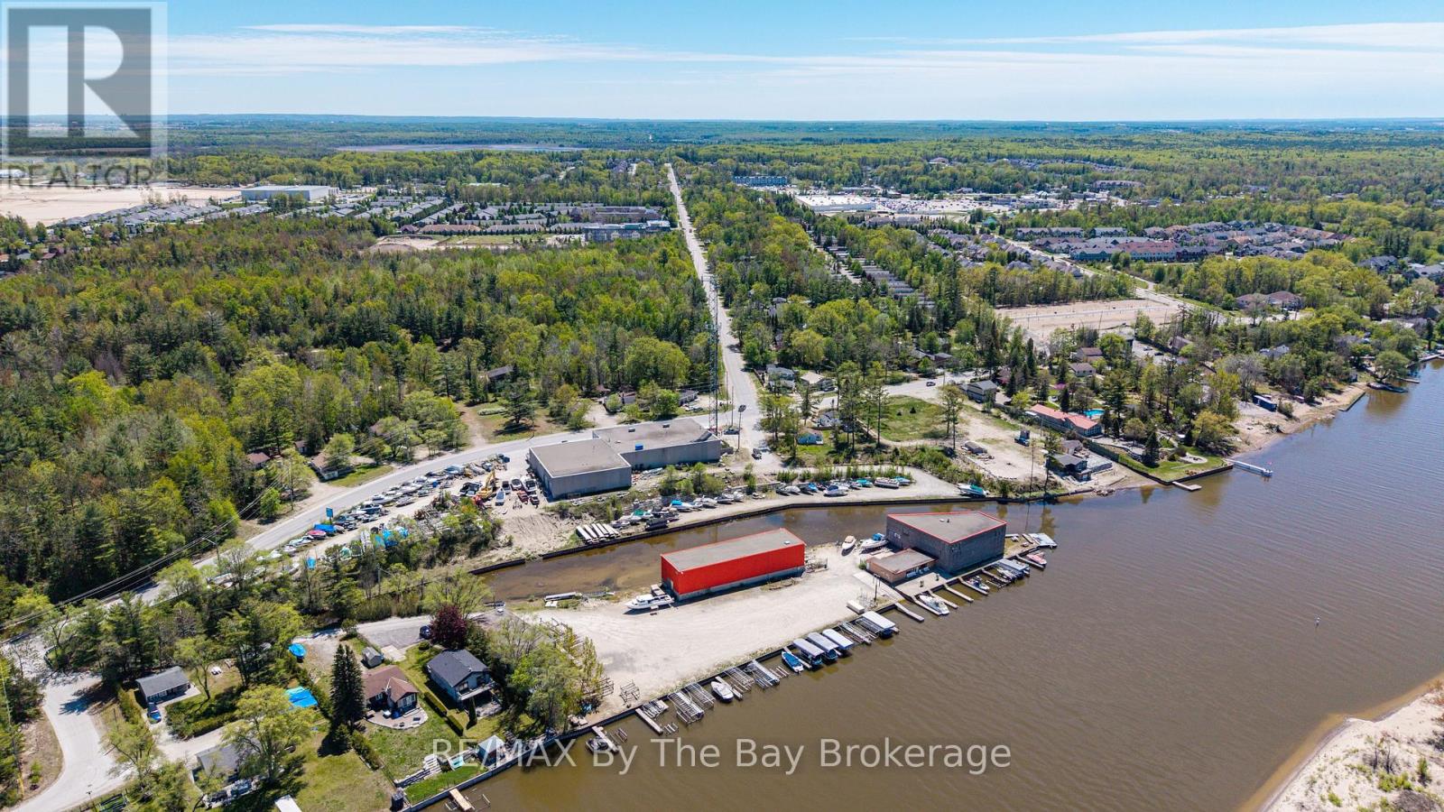 30 Shore Line E, Wasaga Beach, Ontario  L9Z 2X2 - Photo 7 - S13412426