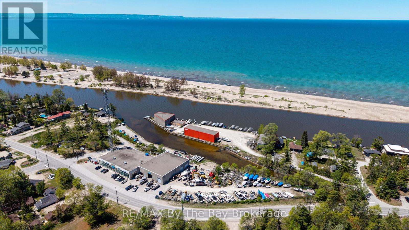 30 Shore Line E, Wasaga Beach, Ontario  L9Z 2X2 - Photo 6 - S13412426