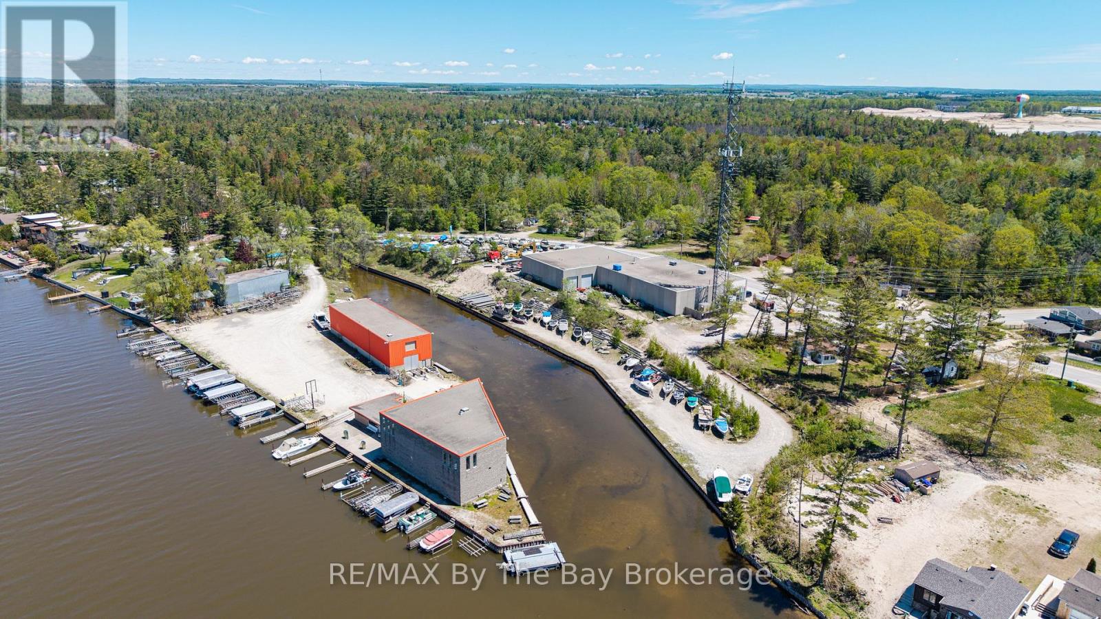 30 Shore Line E, Wasaga Beach, Ontario  L9Z 2X2 - Photo 8 - S13412426