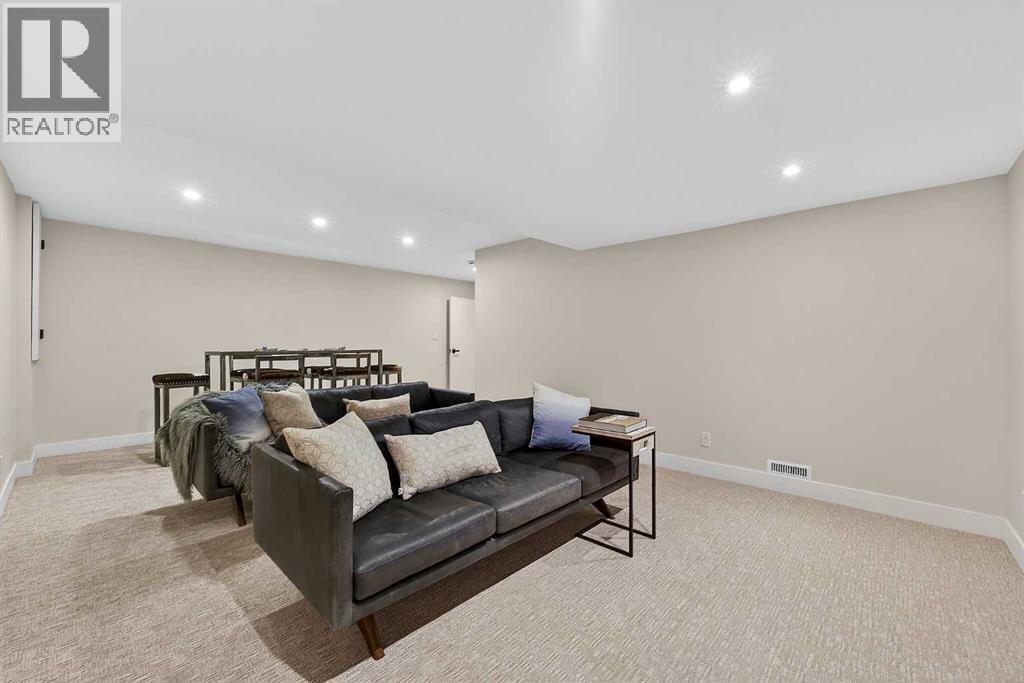 9007 33 Avenue NW, Calgary, Alberta  T3B 1M2 - Photo 35 - A2316488