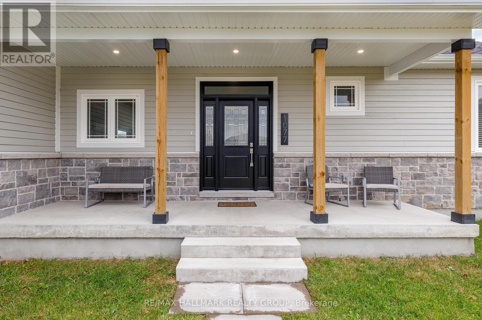 1077 Shearer Drive, Brockville, Ontario  K6V 7K1 - Photo 2 - X13412526