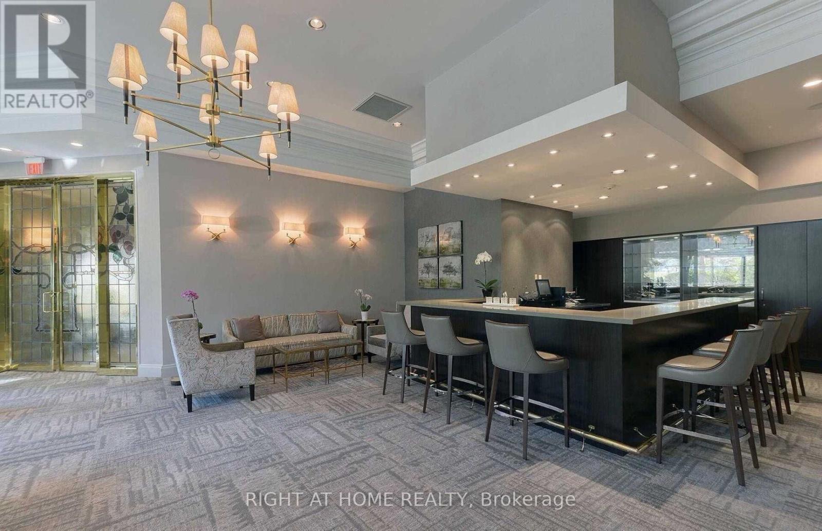 1304 - 65 Harbour Square, Toronto, Ontario  M5J 2L4 - Photo 29 - C13412160