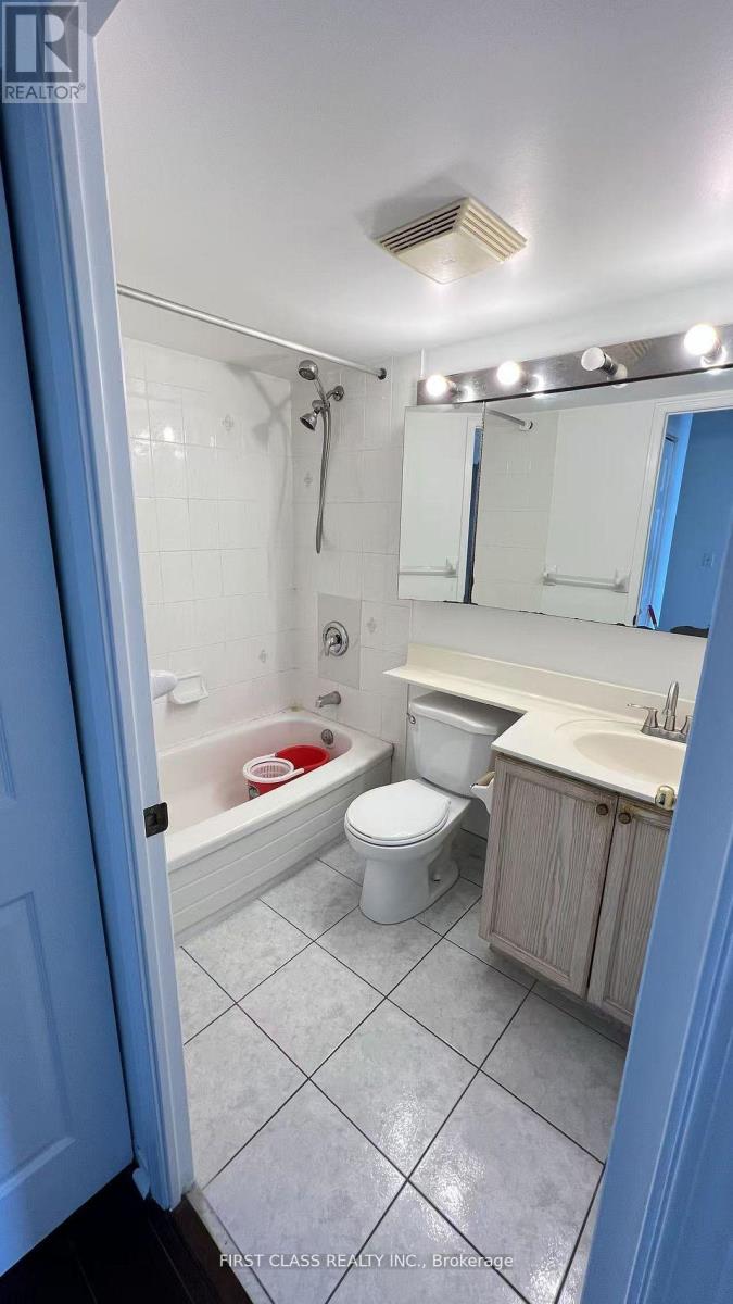 1605 - 1 Pemberton Avenue, Toronto (Willowdale East), Ontario  M2M 4L9 - Photo 6 - C13412510