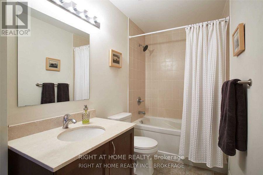1309 - 3865 Lake Shore Boulevard W, Toronto, Ontario  M8W 0A2 - Photo 11 - W13412524