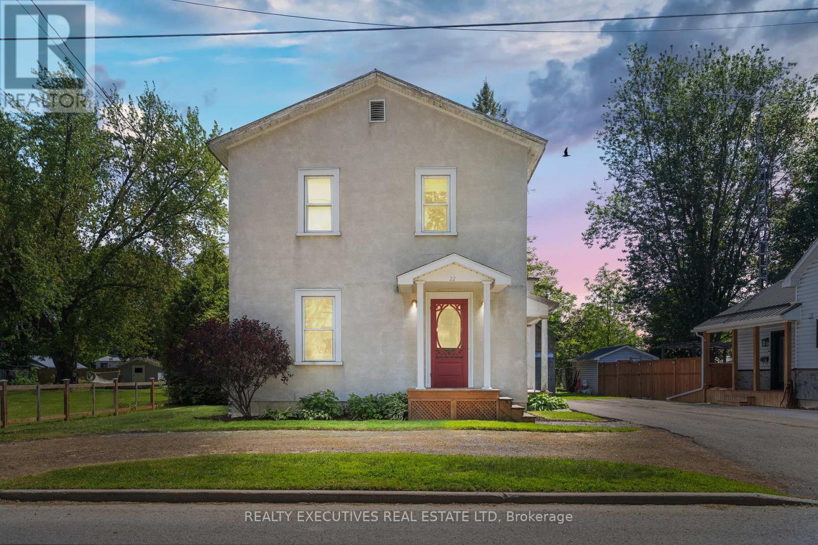 22 JOSEPH STREET, North Dundas, Ontario