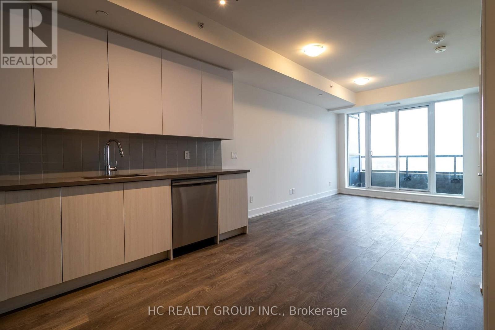 702 - 297 Oak Walk Drive, Oakville (Ro River Oaks), Ontario  L6H 6Z3 - Photo 10 - W13412536