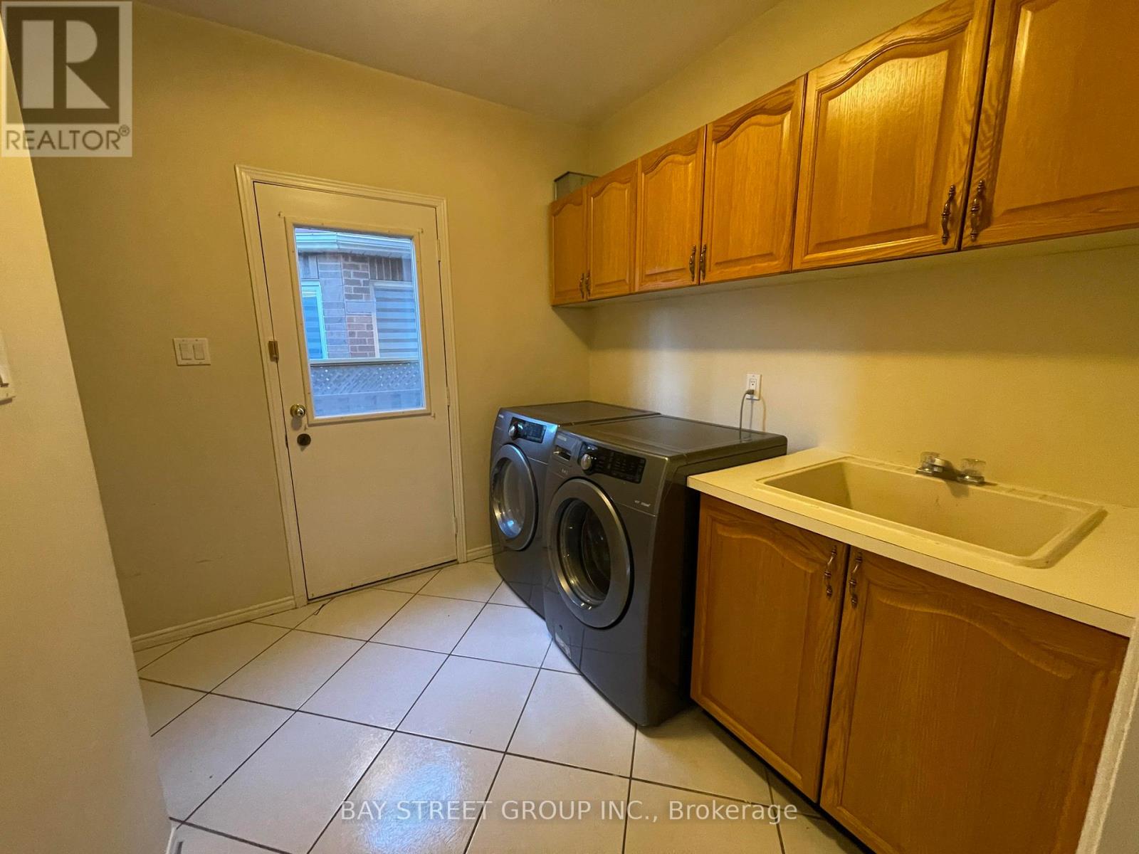 36 Tomlinson Circle, Markham (Buttonville), Ontario  L3R 9J8 - Photo 3 - N13412564