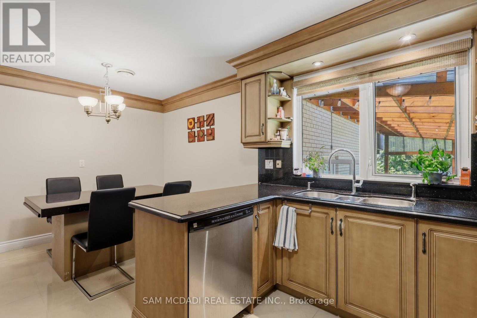 5078 Durie Road, Mississauga, Ontario  L5M 2C7 - Photo 14 - W13412546