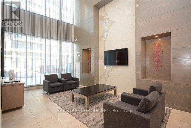 1503 - 510 Curran Place, Mississauga (City Centre), Ontario  L5B 0J8 - Photo 10 - W13412562