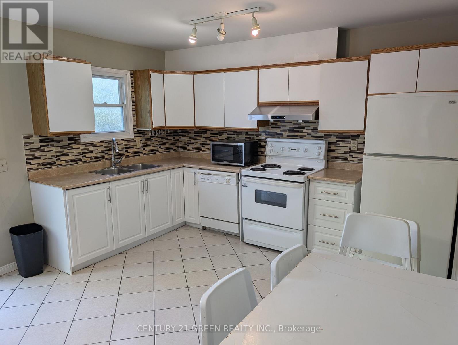 61 Ashley Crescent, London South, Ontario  N6E 3P8 - Photo 12 - X13412568