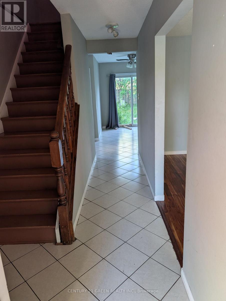 61 Ashley Crescent, London South, Ontario  N6E 3P8 - Photo 3 - X13412568