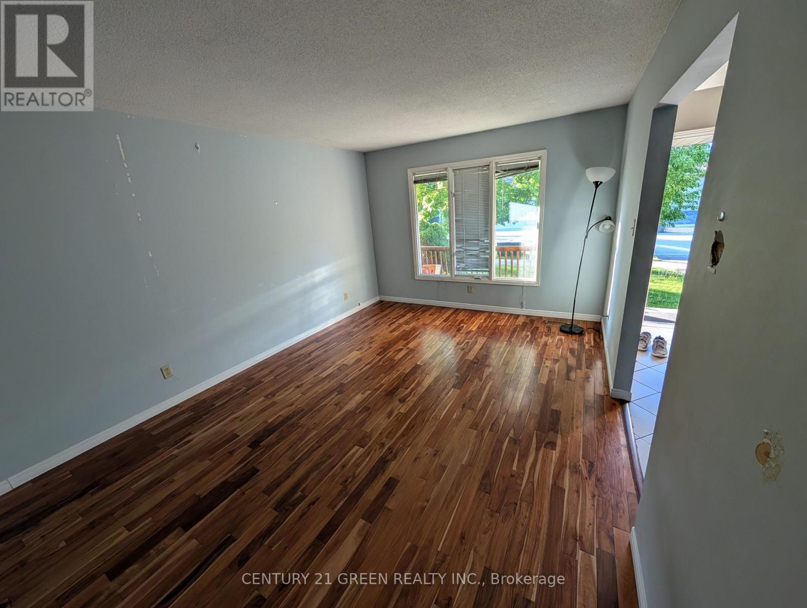 61 Ashley Crescent, London South, Ontario  N6E 3P8 - Photo 5 - X13412568