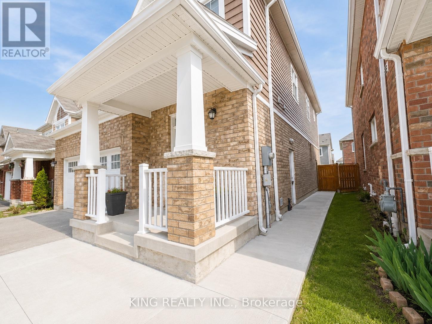 LOWER - 349 GROVEHILL CRESCENT, Kitchener, Ontario