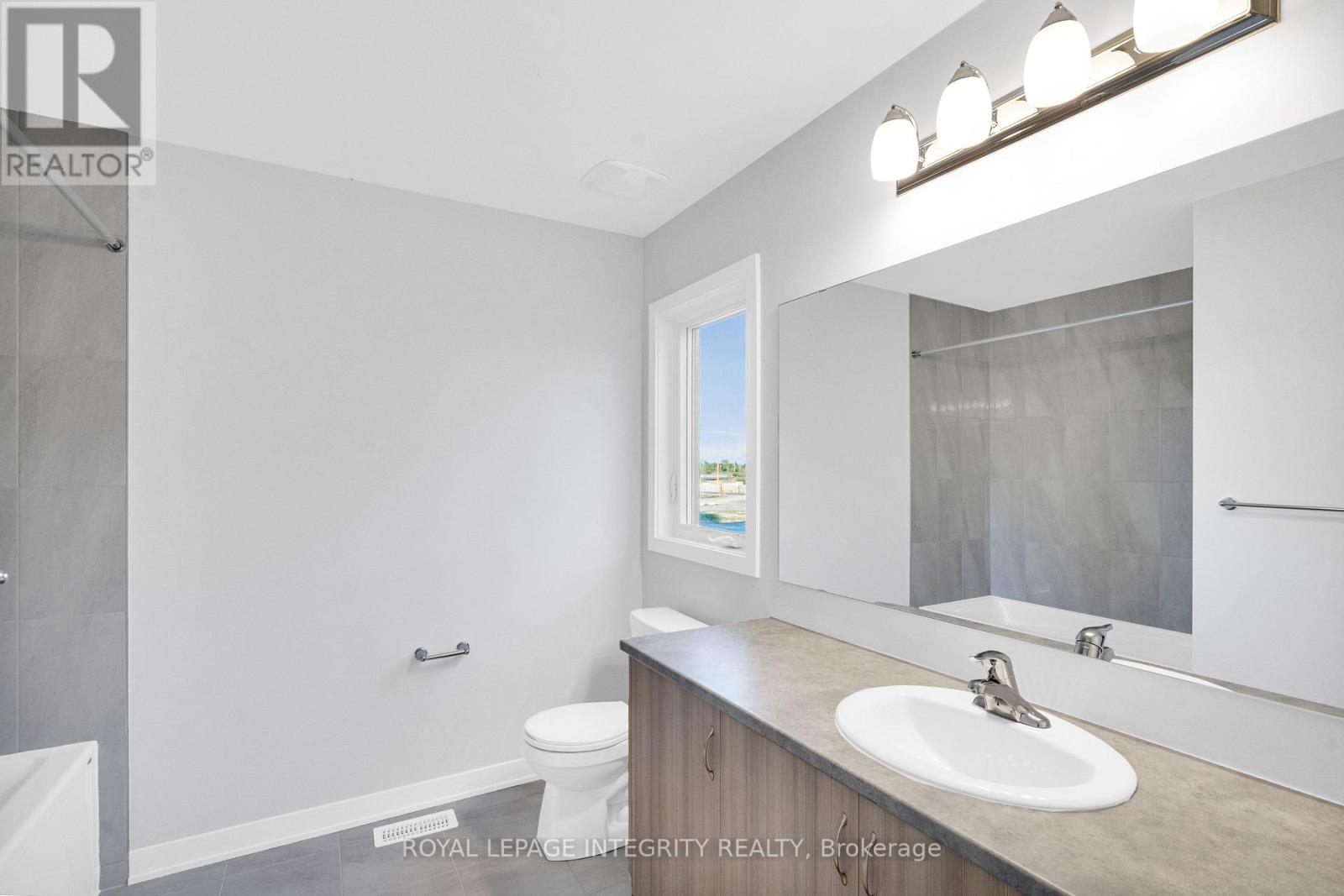 116 Robert Perry Street, North Grenville, Ontario  K0G 1J0 - Photo 14 - X13412582