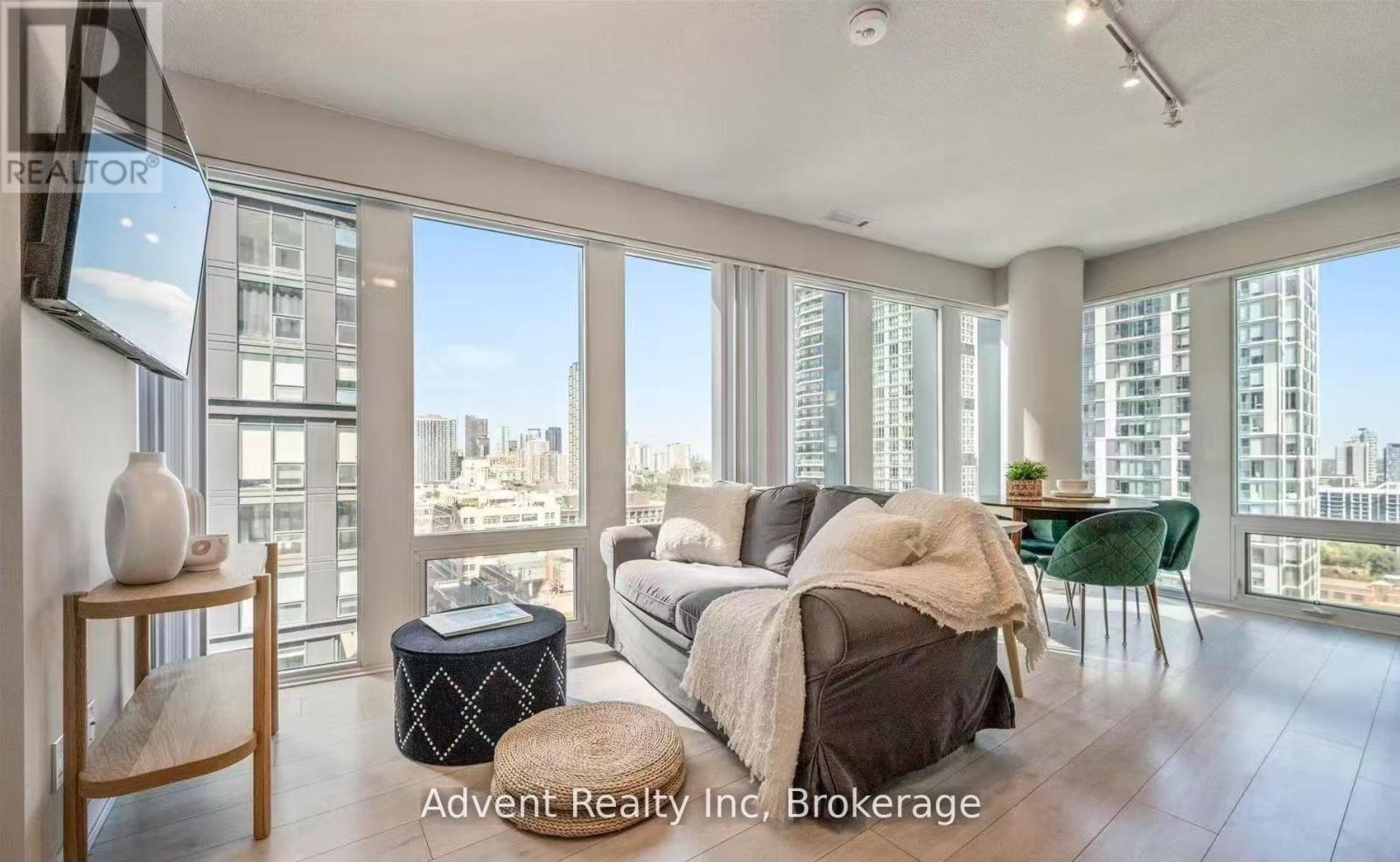 2711 - 60 Shuter Street, Toronto, Ontario  M5B 0B7 - Photo 2 - C13412580