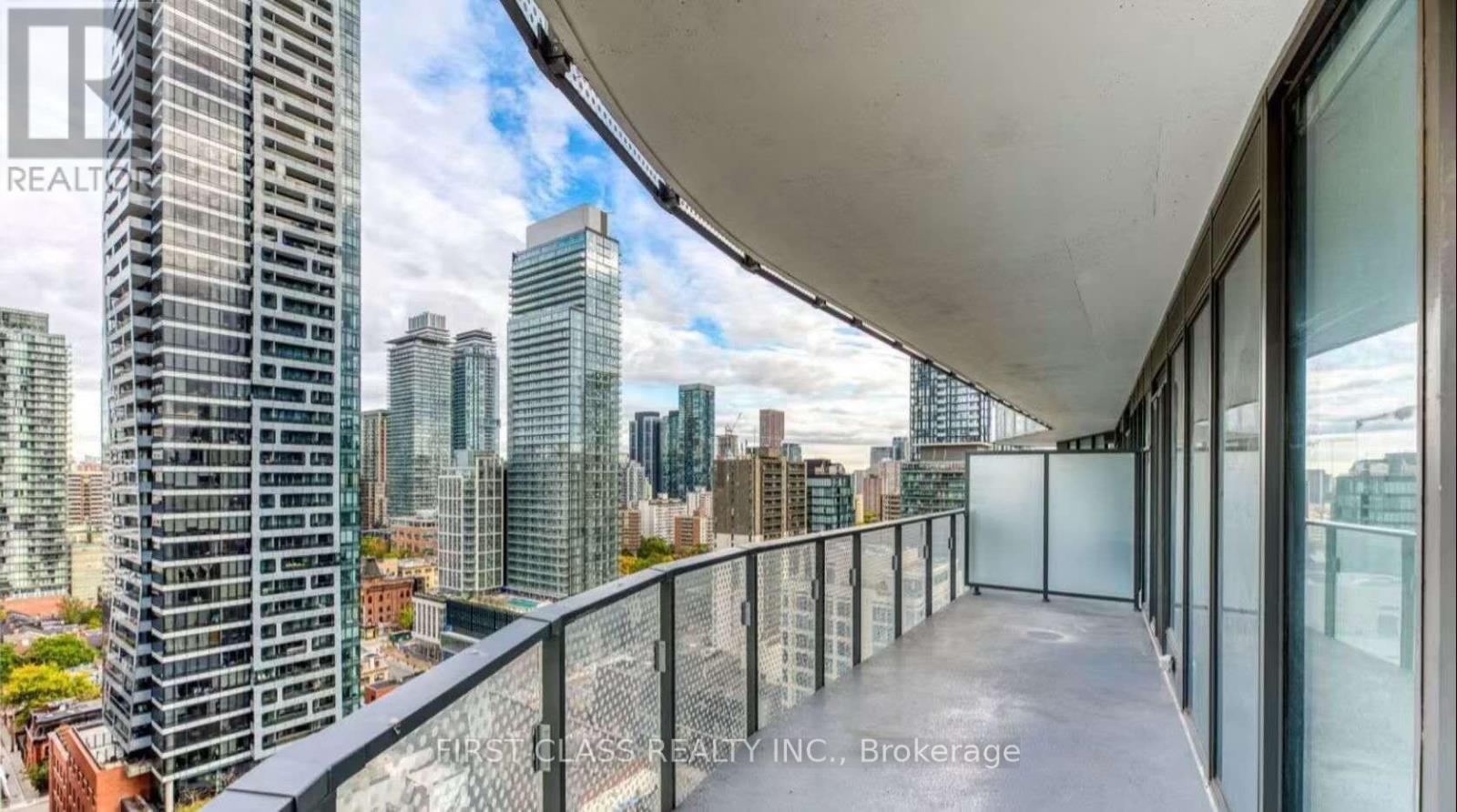 2208 - 11 Wellesley Street W, Toronto, Ontario  M4Y 1E9 - Photo 7 - C13412588