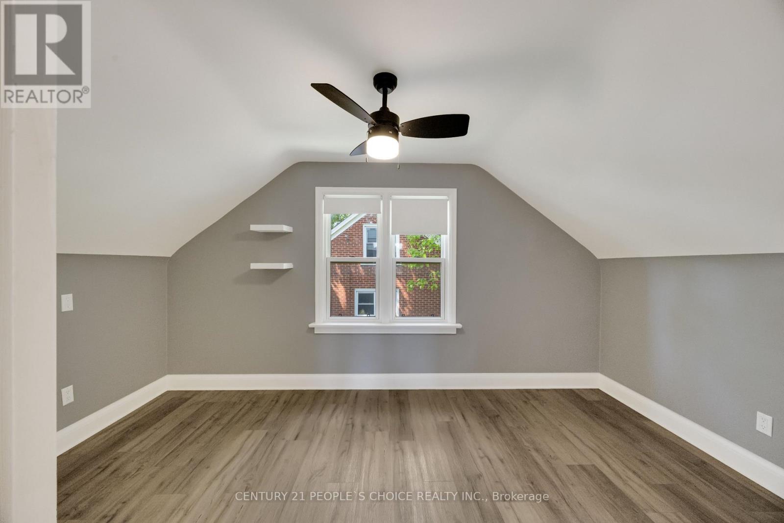 50 Columbia Street W, Waterloo, Ontario  N2L 3K5 - Photo 25 - X13412590