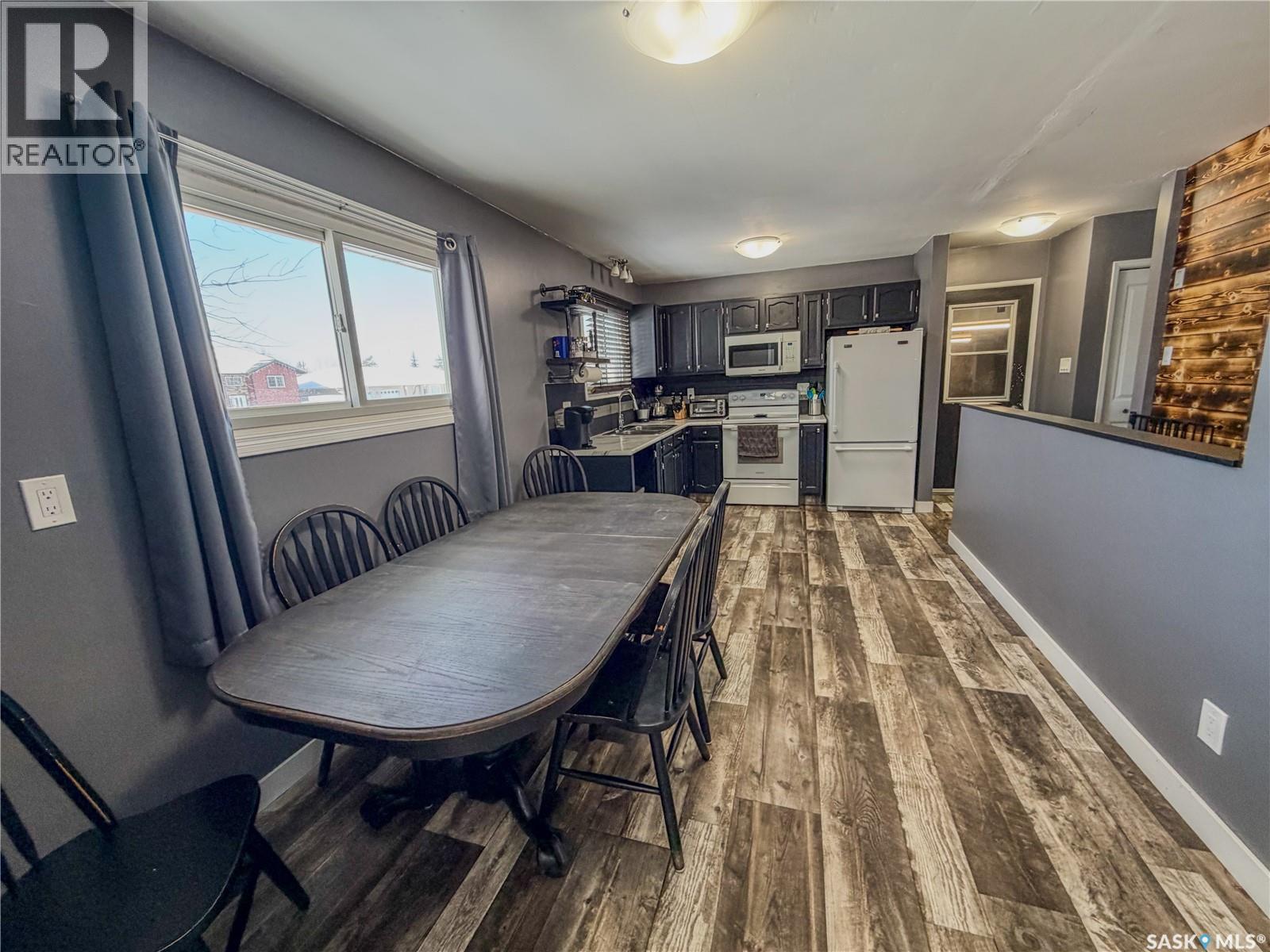 210 Wells Avenue E, Langenburg, Saskatchewan  S0A 2A0 - Photo 8 - SK031525
