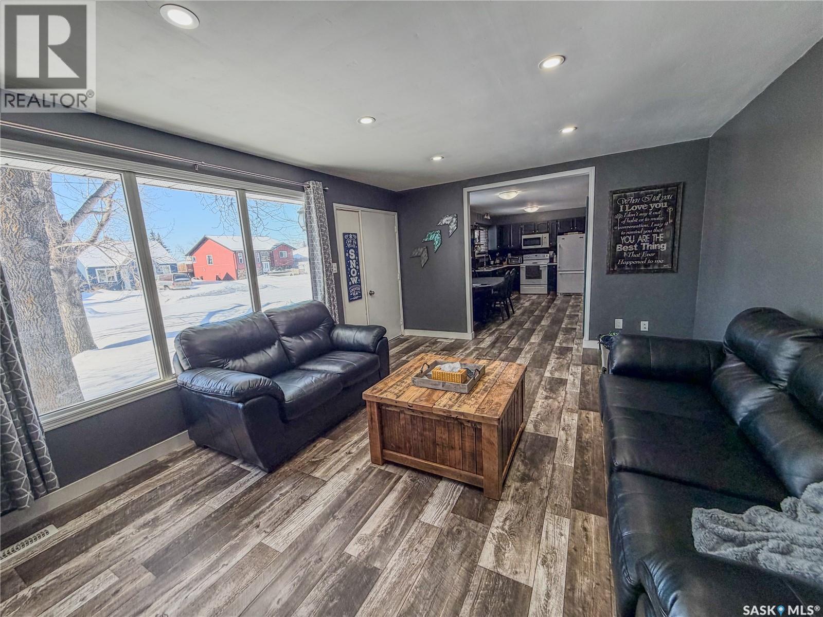 210 Wells Avenue E, Langenburg, Saskatchewan  S0A 2A0 - Photo 14 - SK031525