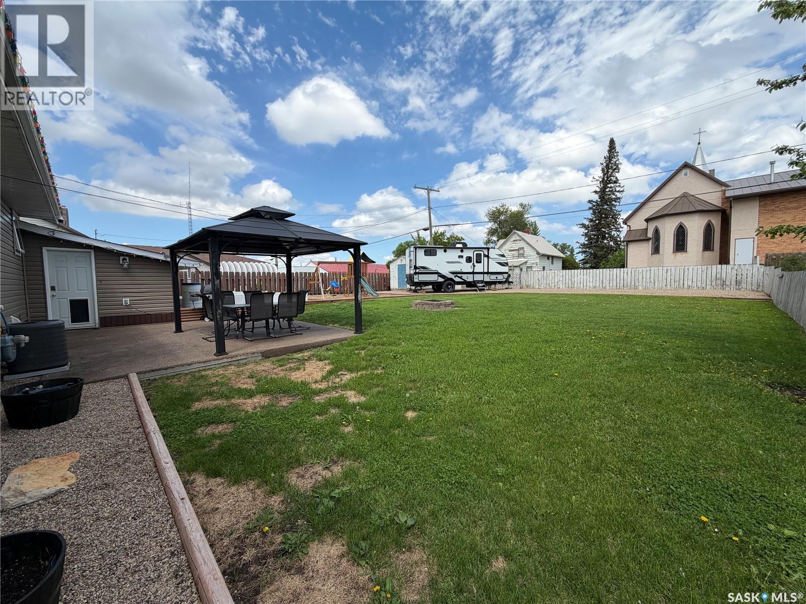 210 Wells Avenue E, Langenburg, Saskatchewan  S0A 2A0 - Photo 44 - SK031525